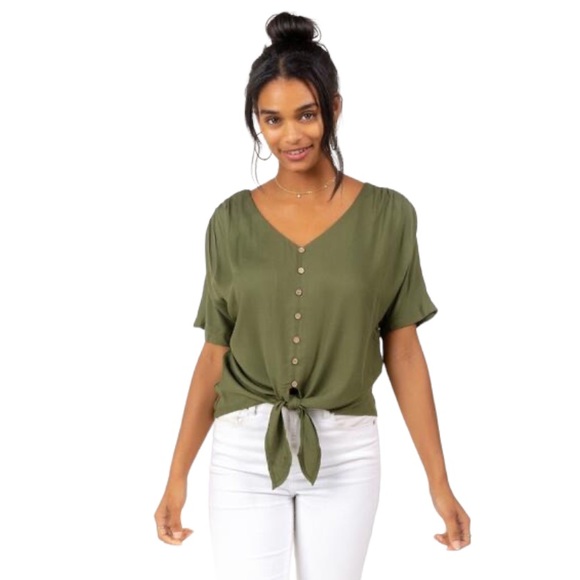 Francesca's Collections Tops - HARPER by Francesca’s Tie Front Top - Large